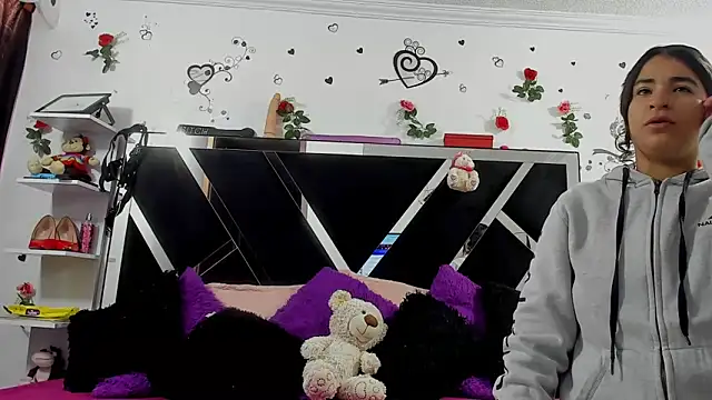 abby eemily online show from 10.15.25