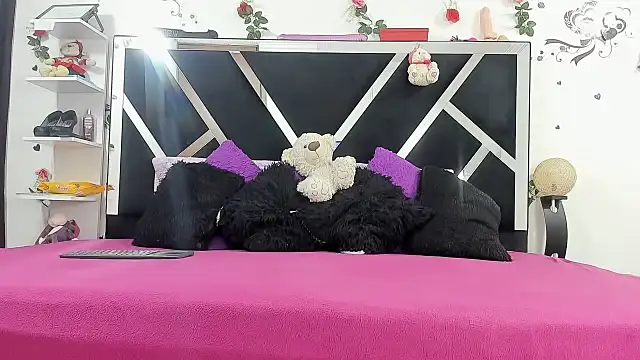 abby eemily online show from 11.04.25