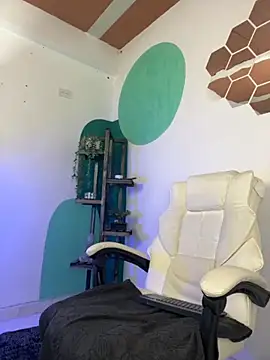 LollaByer online show from 09.21.25