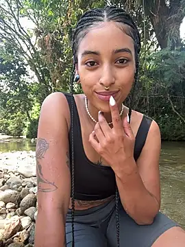 LollaByer online show from 03.26.26