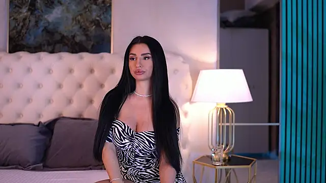 IsabelleHunt online show from 01.17.25