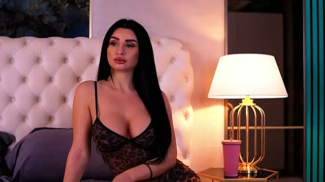 IsabelleHunt online show from 02.03.25