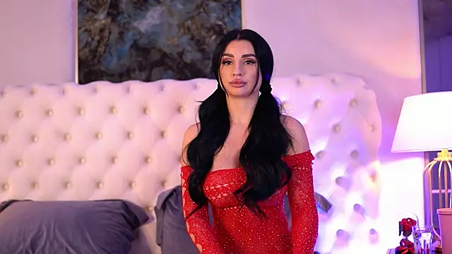 IsabelleHunt online show from 02.19.25