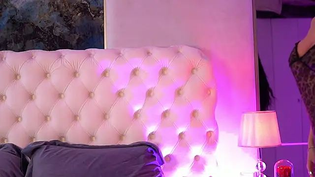 IsabelleHunt online show from 03.10.25