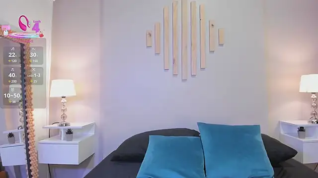 Snapshot of Julia_Martinez_ chatting on 03.10.25 Julia Martinez  online show from 03.10.25