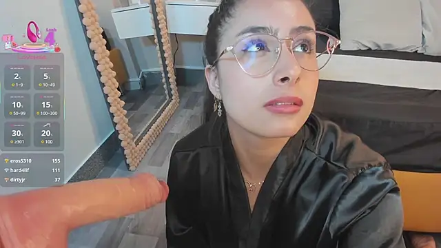 Snapshot of Julia_Martinez_ chatting on 03.15.25 Julia Martinez  online show from 03.15.25