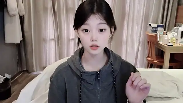 Snapshot of yangyang-1115 chatting on 02.20.25 yangyang-1115 online show from 02.20.25