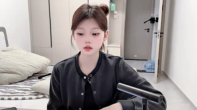 Snapshot of yangyang-1115 chatting on 09.12.25 yangyang-1115 online show from 09.12.25