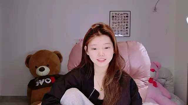 Snapshot of yangyang-1115 chatting on 04.22.26 yangyang-1115 online show from 04.22.26