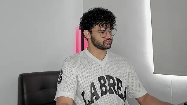 andrewChris  online show from 09.12.25