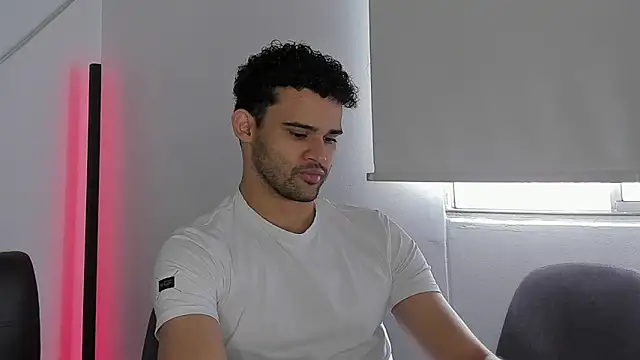 andrewChris  online show from 10.06.25