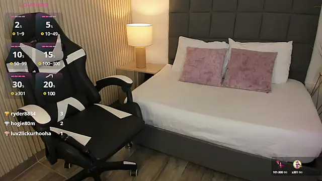 aurora johnson  online show from 12.31.24