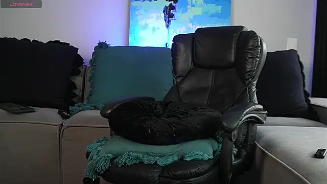 DimitriSullivan  online show from 01.03.25