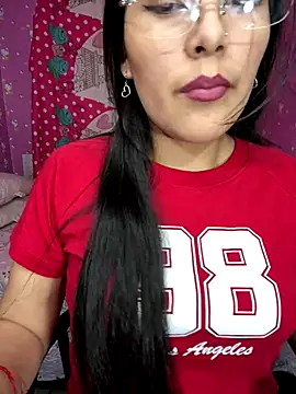 Velyn 18 online show from 12.03.25