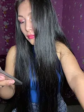 Velyn 18 online show from 12.23.25