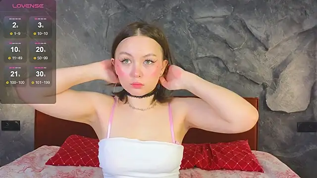 GwendolynFinch online show from 02.10.25