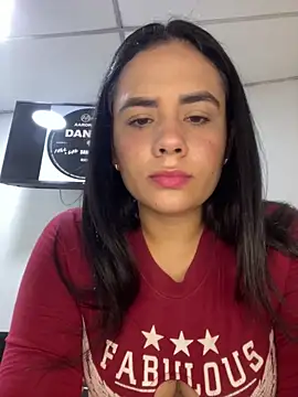 Leyna Kenet online show from 10.12.25