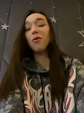 Snapshot of TaylorDavids chatting on 03.21.25 TaylorDavids online show from 03.21.25