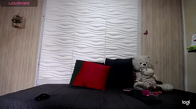 Snapshot of anthiamelisa chatting on 01.14.25 anthiamelisa online show from 01.14.25