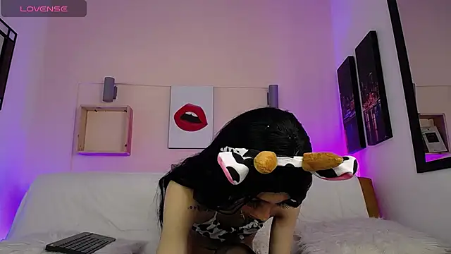 Aniie Doll online show from 02.03.25