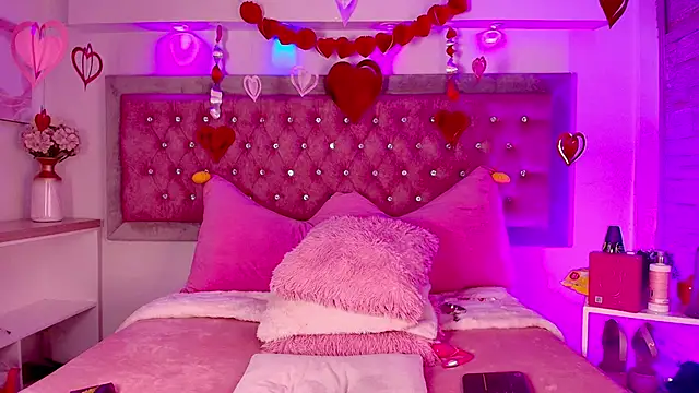 Aniie Doll online show from 02.17.26