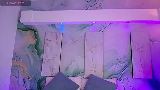 Aniie Doll online show from 04.11.26