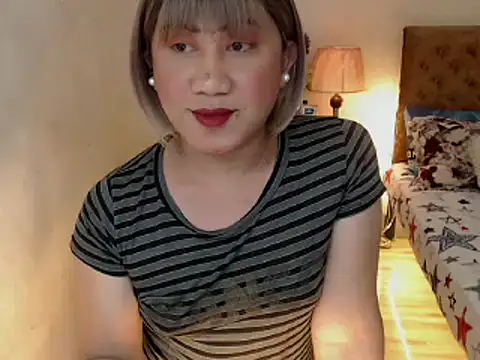 Snapshot of playtimesussy69 chatting on 01.04.25 playtimesussy69 online show from 01.04.25