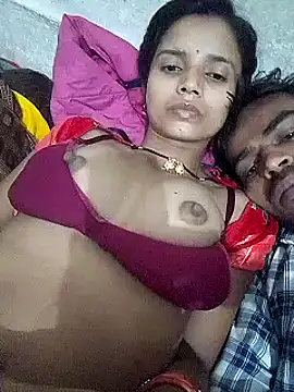 Snapshot of Suhani512 chatting on 12.20.24 Suhani512 online show from 12.20.24