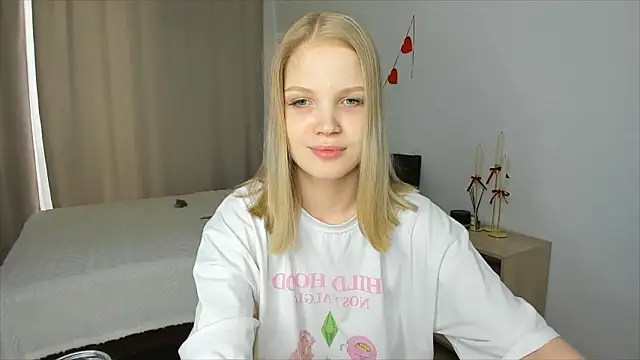 Xloe Queen online show from 02.22.26