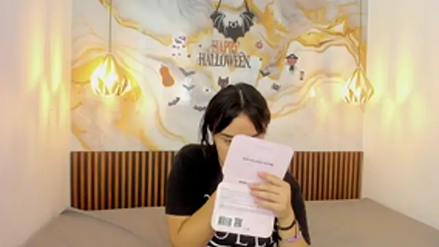 MelissaGilll online show from 11.03.25