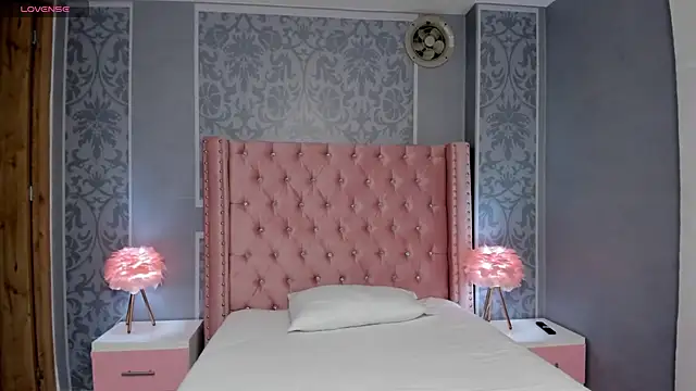 pola adams  online show from 01.22.25