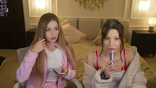 Snapshot of Maggie_tenderness chatting on 10.12.25 Maggie tenderness online show from 10.12.25