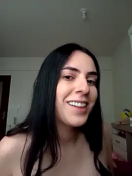 Snapshot of Morguisssz chatting on 09.16.25 Morguisssz online show from 09.16.25