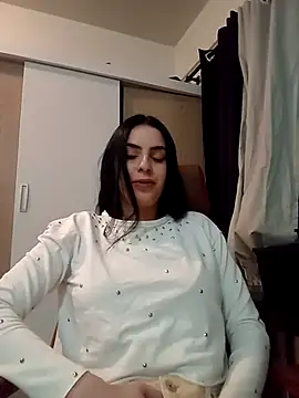 Snapshot of Morguisssz chatting on 10.03.25 Morguisssz online show from 10.03.25