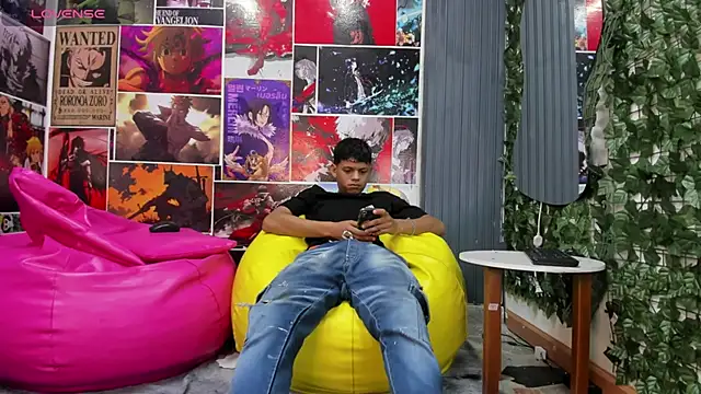 Snapshot of Jeffry_wolvess chatting on 01.14.25 Jeffry wolvess online show from 01.14.25