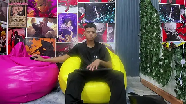 Snapshot of Jeffry_wolvess chatting on 02.25.25 Jeffry wolvess online show from 02.25.25