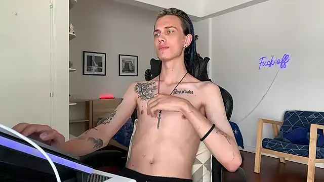 Den BlueXx online show from 12.26.24