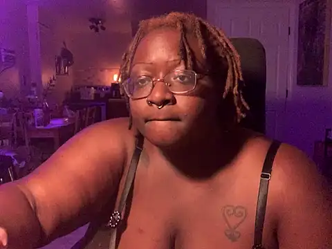 BigKittyRaven online show from 12.11.24