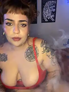 Snapshot of name_less_lulu chatting on 02.18.26 name less lulu online show from 02.18.26