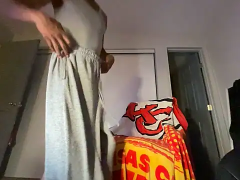Snapshot of skarfosbabes69 chatting on 12.11.24 skarfosbabes69 online show from 12.11.24
