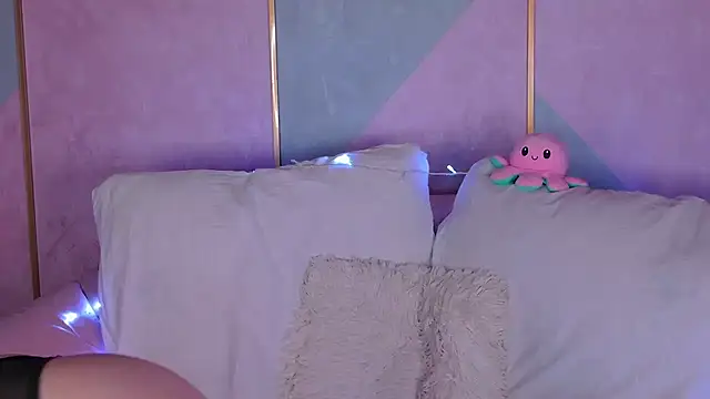 BeatriceEsmont online show from 01.02.25