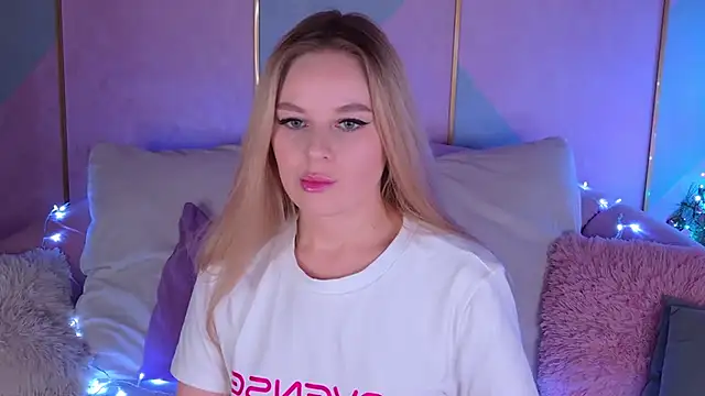 BeatriceEsmont online show from 01.02.25