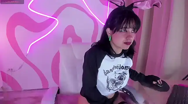 lilith hart online show from 12.17.24