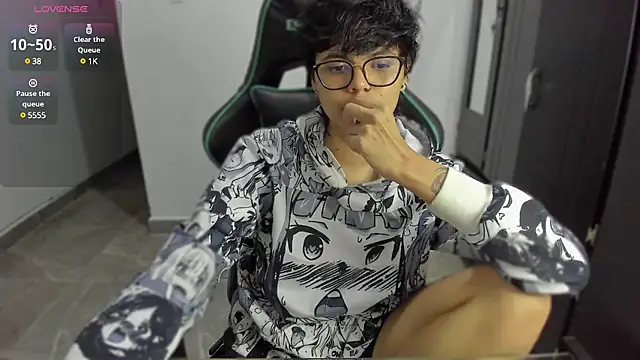 Snapshot of gooddess_isis chatting on 12.27.24 gooddess isis online show from 12.27.24