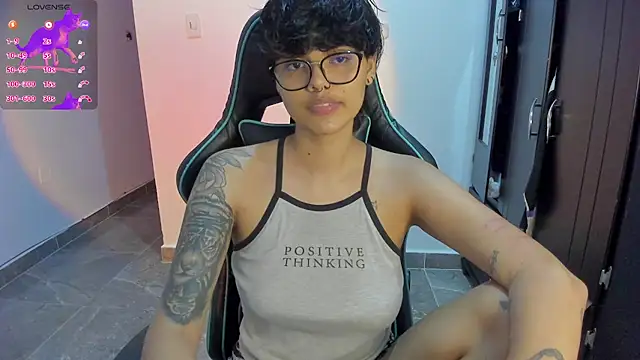 Snapshot of gooddess_isis chatting on 01.21.25 gooddess isis online show from 01.21.25