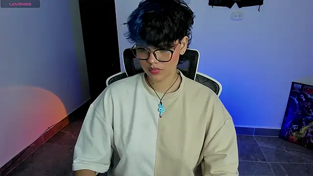 Snapshot of gooddess_isis chatting on 09.16.25 gooddess isis online show from 09.16.25