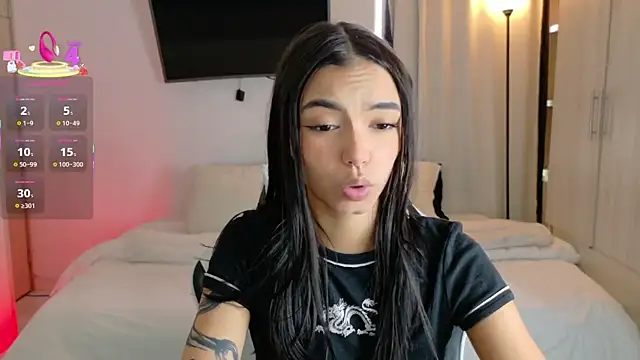 AnabelWolf online show from 09.20.25