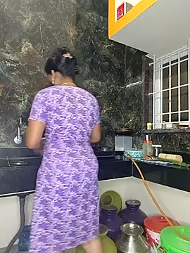 Tamil Shalini Lustyy online show from 11.11.25