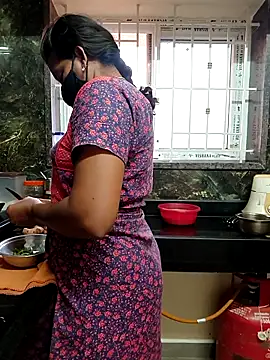 Snapshot of Tamil_Shalini_Lustyy chatting on 02.12.26 Tamil Shalini Lustyy online show from 02.12.26