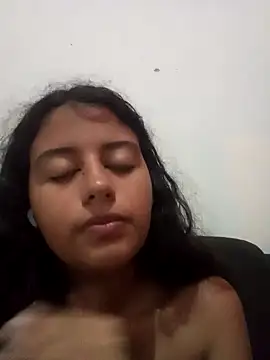 Snapshot of Babydol18_ chatting on 12.27.24 Babydol18 online show from 12.27.24